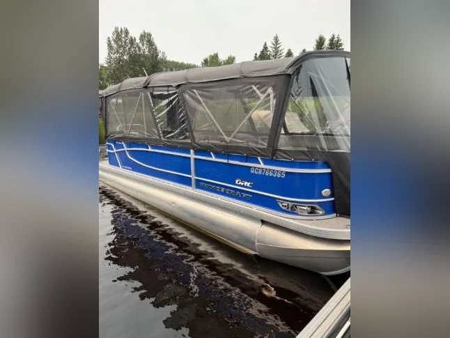 A vendre Ponton princecraft 2022. 23 pieds thumbnail 5