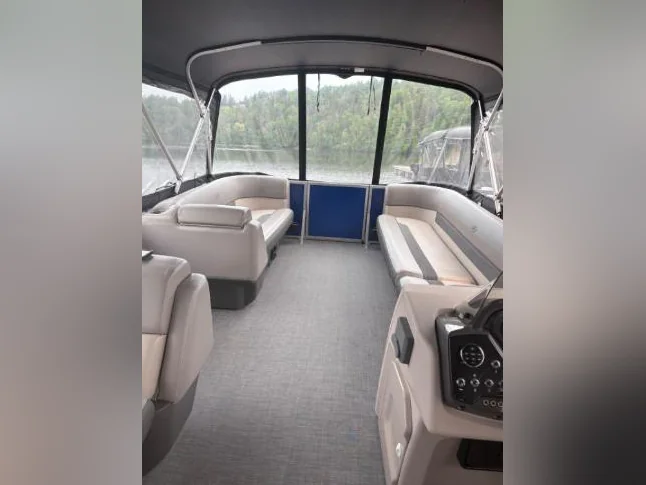 A vendre Ponton princecraft 2022. 23 pieds thumbnail 8
