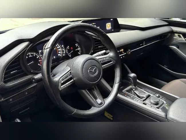 MAZDA 3 2020 GT – STYLE, PUISSANCE & ÉQUIPEMENT COMPLET thumbnail 7