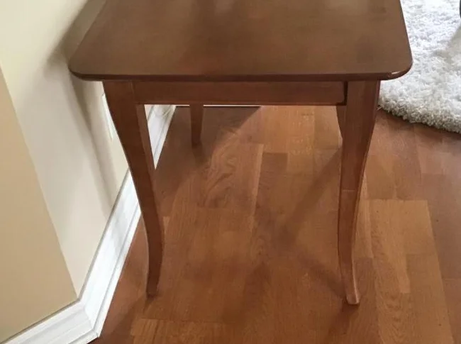 TABLE DE SALON