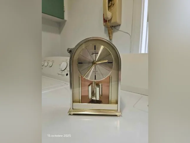 Horloge décorative à batterie