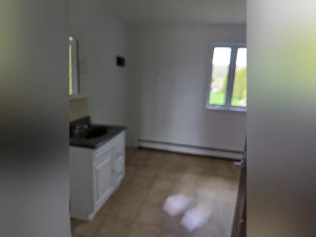 Maison a louer a Neuville thumbnail 9