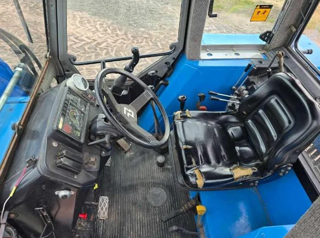 Tracteur agricole thumbnail 6