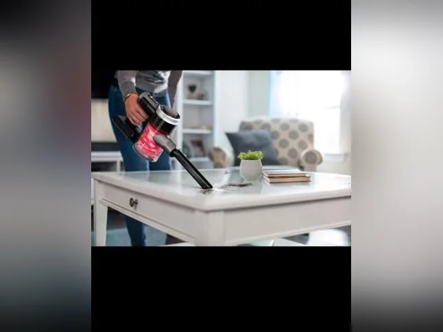 Aspirateur à batterie neuve dans ça boîte thumbnail 5