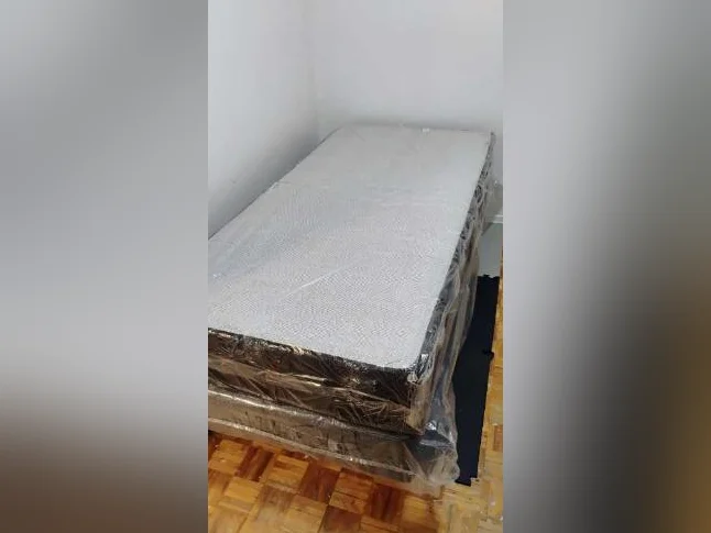 Chambre à louer Montréal-Nord tout inclus 13 pieds par 11 pieds