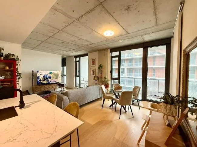 4 1/2 MIDTOWN CONDO - JUILLET 2026 thumbnail 7
