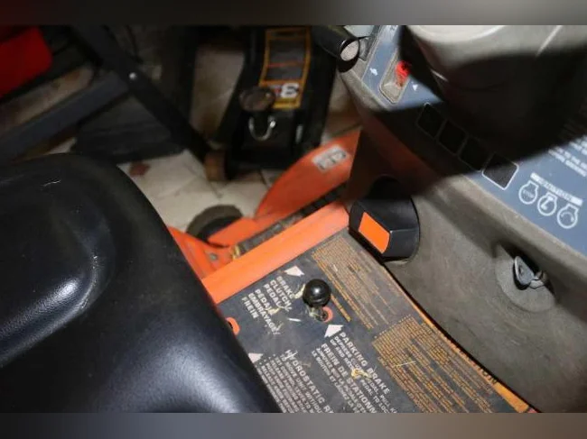 Tracteur-tondeuse rotostatic Columbia thumbnail 9