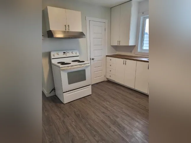 2 1/2 style studio à Valleyfield