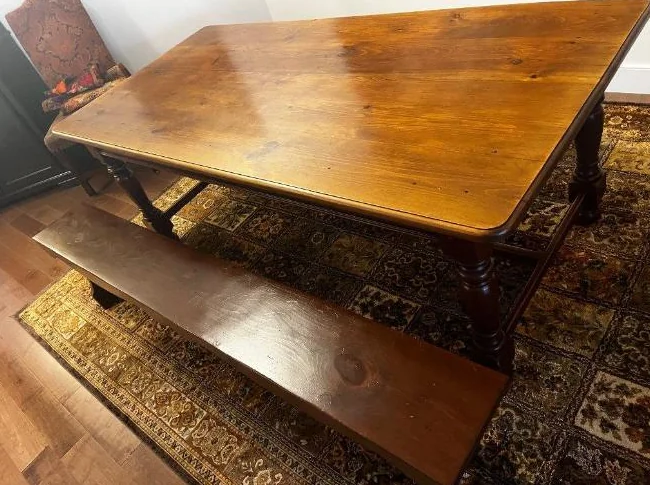 Table d’epoque