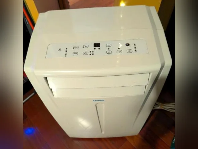 Air Climatisé intérieur de marque Danby sur roulettes en excellent état 👍