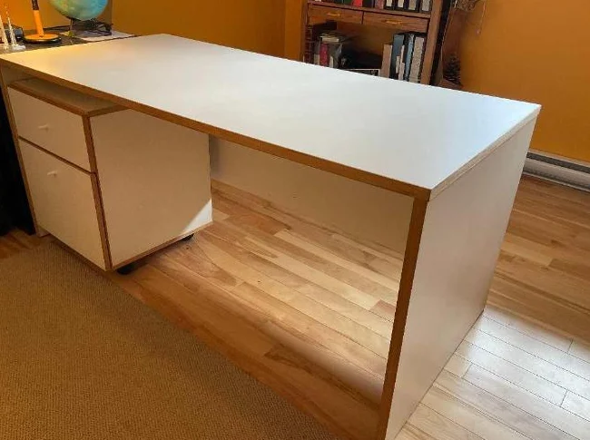 Bureau et caisson