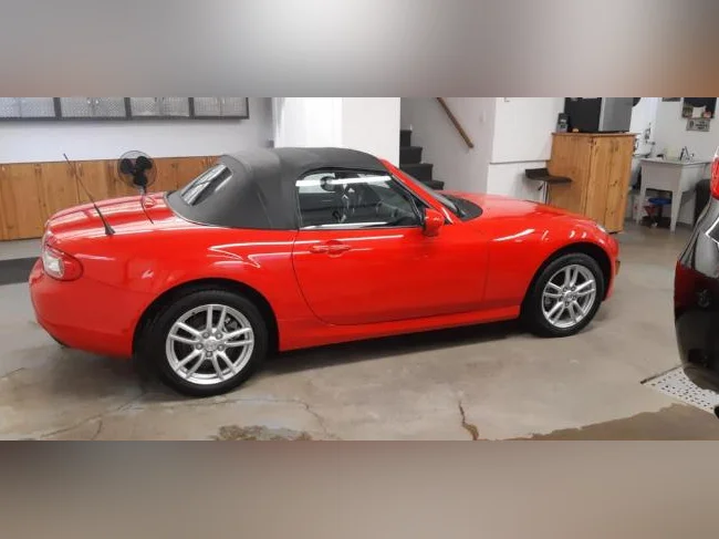 Mazda Miata MX5, 2011 thumbnail 3