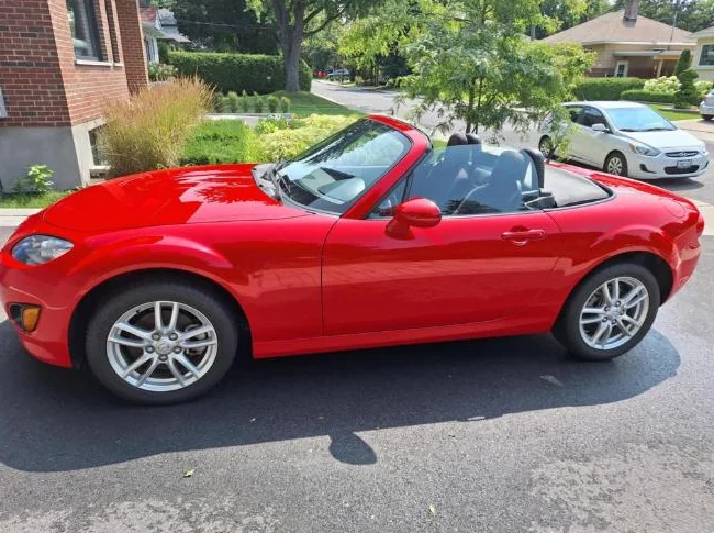 Mazda Miata MX5, 2011 thumbnail 2