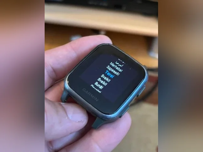Garmin Venu Sq2 music thumbnail 2