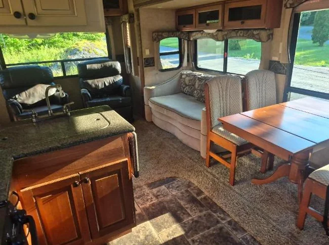 Fifth Wheel GREYSTONE 32RL 2011 thumbnail 6