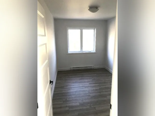 Superbe 5 ½ style CONDO (2019) à Farnham – Thermopompe & 2 Stationnements thumbnail 6