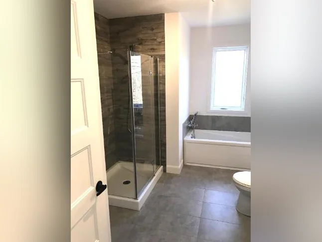 Superbe 5 ½ style CONDO (2019) à Farnham – Thermopompe & 2 Stationnements thumbnail 3