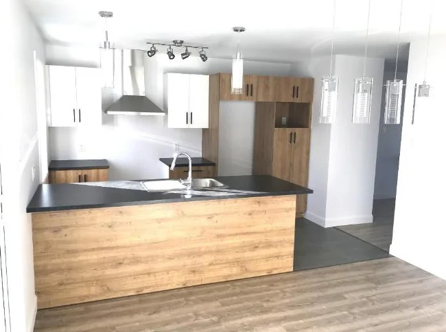 Superbe 5 ½ style CONDO (2019) à Farnham – Thermopompe & 2 Stationnements thumbnail 2