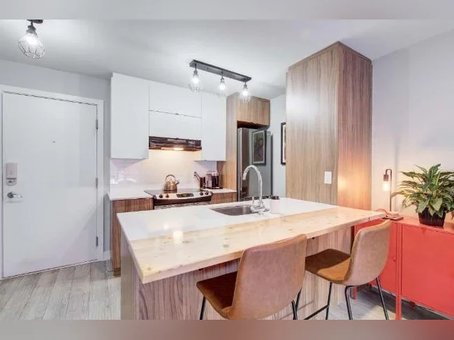 Condo à louer à Ahuntsic! thumbnail 2