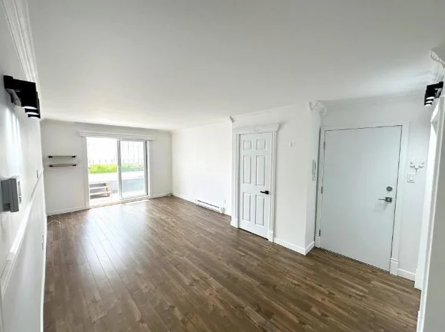 Condo de 2 chambres disponible dès maintenant thumbnail 3
