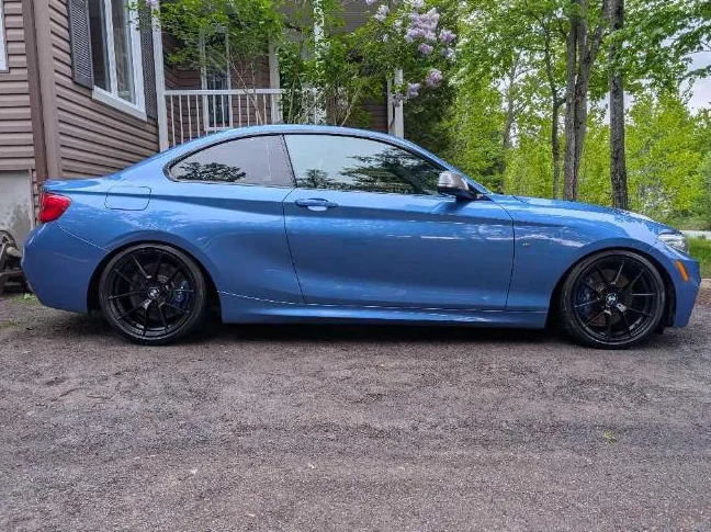 2018 BMW M240i xDrive thumbnail 2