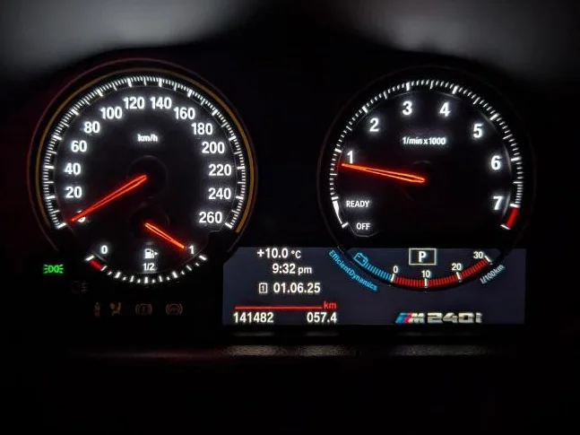 2018 BMW M240i xDrive thumbnail 10