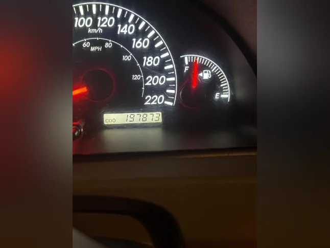 2005 Camry LE to sell (montreal area) thumbnail 9
