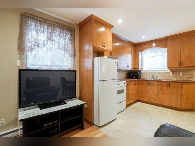 Condo-hôtel, studio, formule tout inclus, Vieux-Longueuil.