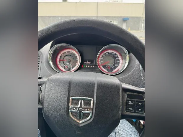 Dodge Grand Caravan STX 2014 thumbnail 6