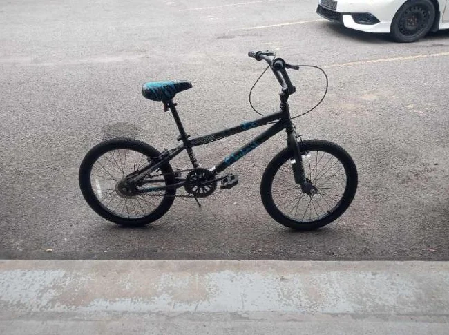Vélo sport 20 pouces fille et garçon thumbnail 3
