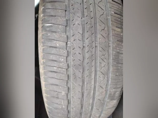 4 pneus d'été 225/55/18 Falken à vendre!