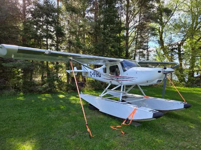 Avion / Hydravion Pelican PL 2000 914 turbo (flottes et roues) thumbnail 3