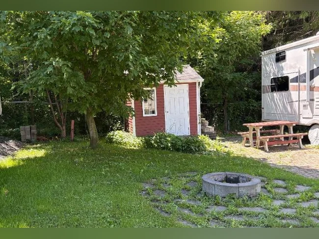 Lot de camping privé à vendre thumbnail 4
