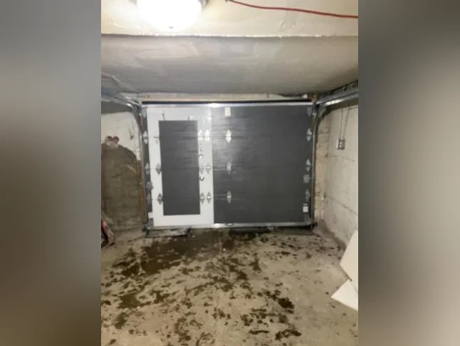 Un grand garage ou entrepôt à louer, Métro Frontenac thumbnail 2