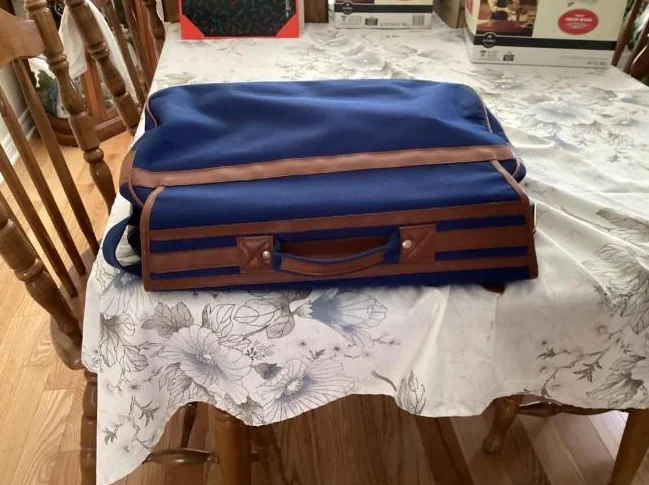VINTAGE BALLANTINE SCOTCH HANDLE & SHOULDER BAG thumbnail 3