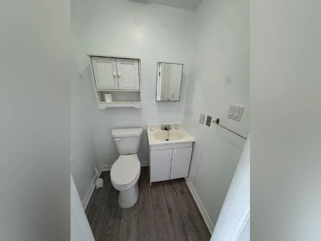 Appartement 1 chambre à louer Black Lake thumbnail 3