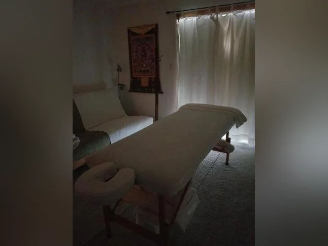 MASSAGE / MASSOTHÉRAPIE thumbnail 3