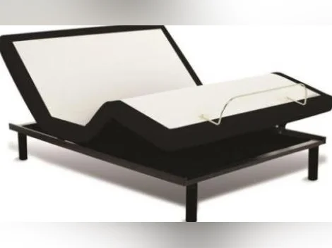 Lit électrique ajustable et matelas Presque neuf.