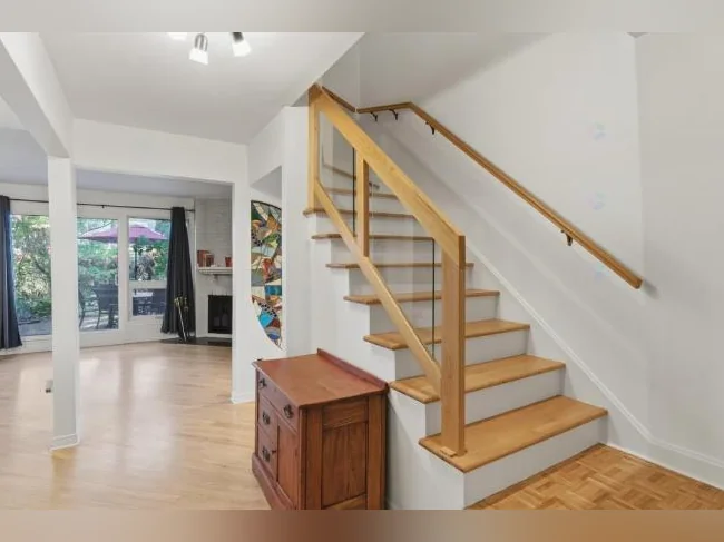 🏡 Magnifique maison à louer à Place d’Amboise thumbnail 6