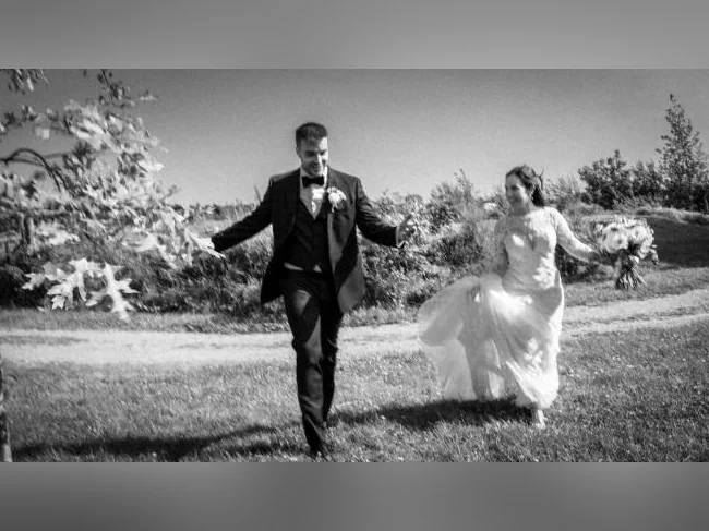 Photographe & Vidéaste de Mariage de Luxe thumbnail 7