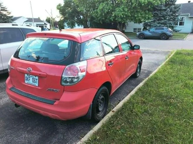 Toyota Matrix 2008 (Manuelle) – Mécanique A-1, Antirouille, Factures à l'appui thumbnail 3