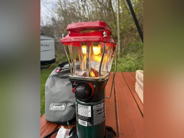 Lampe coleman au propane thumbnail 3
