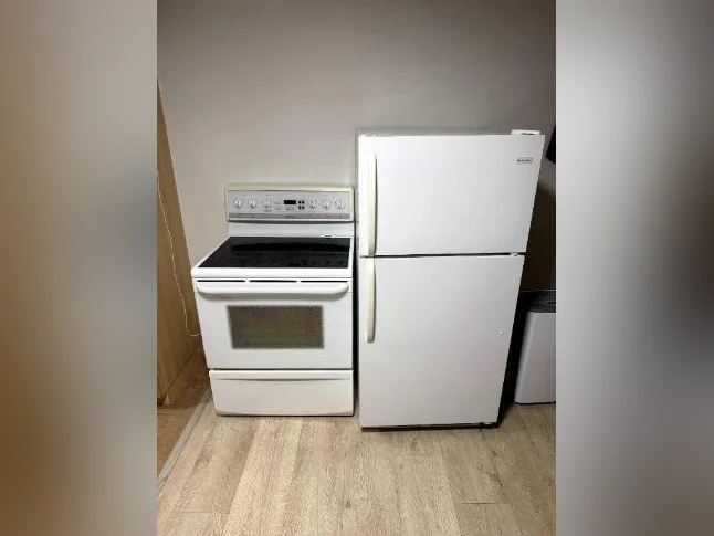 Ensemble réfrigérateur et cuisinière Frigidaire