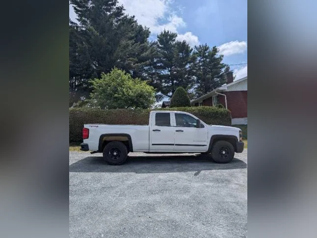 CHEVROLET SILVERADO 1500 2015 (114,754 KM)