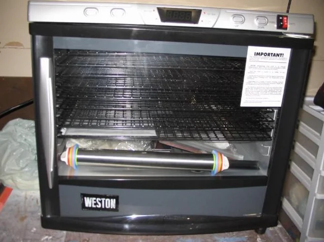 Déshydrateur WESTON 80 litres 1,600 Watts comme neuf utilisé seulement quelque fois thumbnail 3
