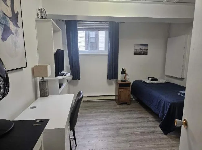 Chambre non-fumeur voisin Uni.Laval 560$ thumbnail 2
