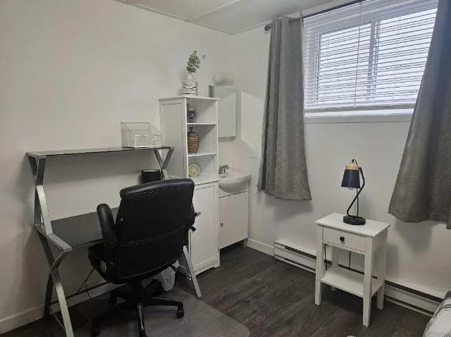 Chambre non-fumeur voisin Uni.Laval 560$ thumbnail 4