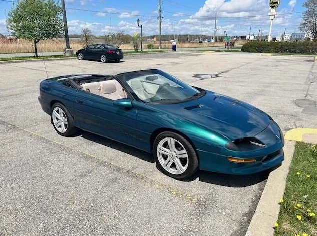 96 Camaro convertible V6 3.8L 5-vitesses manuelle 5-speed manual