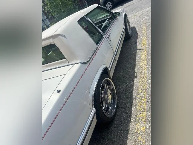 Cadillac coupe deville 1993 thumbnail 7