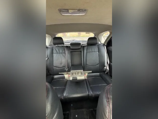 Kia Forte 5 2011 SX with 186,000 km thumbnail 7